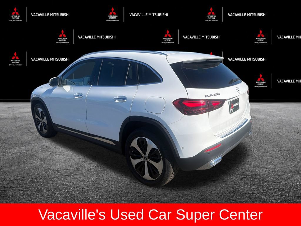 Used 2025 Mercedes-Benz GLA 250 4MATIC image 3