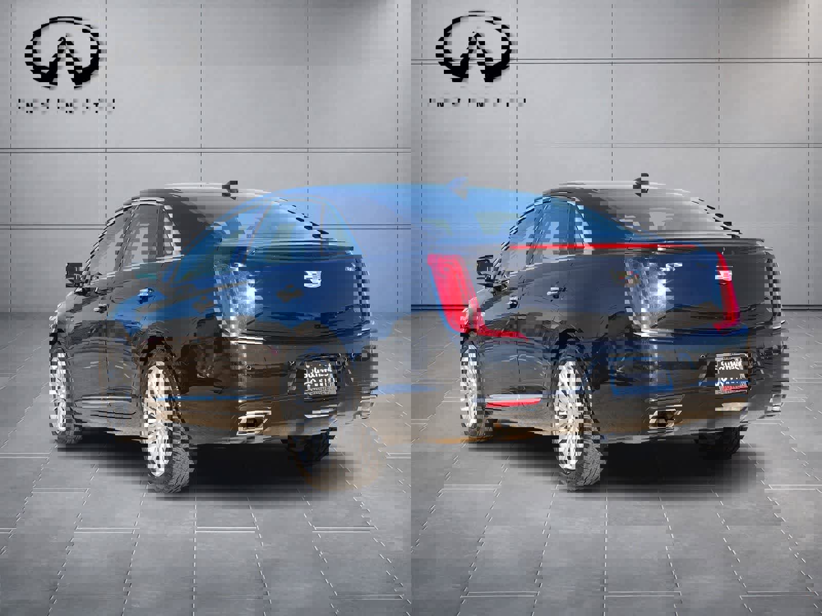 Used 2019 Cadillac XTS Luxury image 5