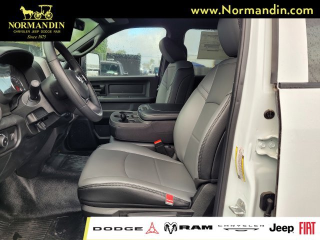 New 2026 RAM 5500 Tradesman AWD/4WD image 9