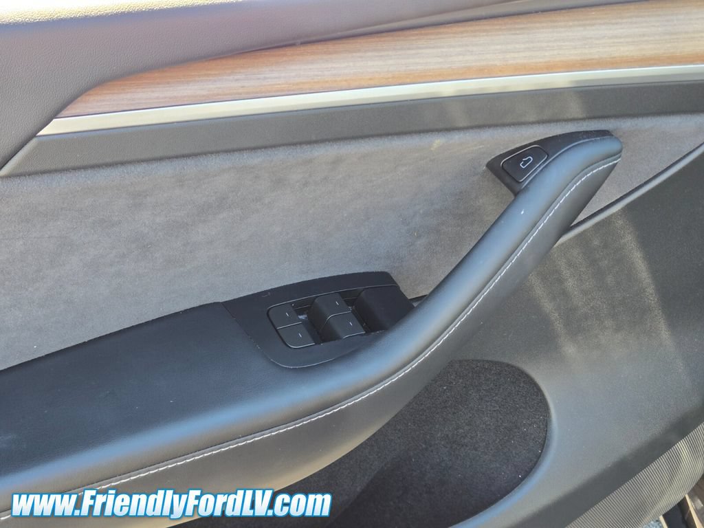 Used 2024 Tesla Model Y Long Range RWD image 17