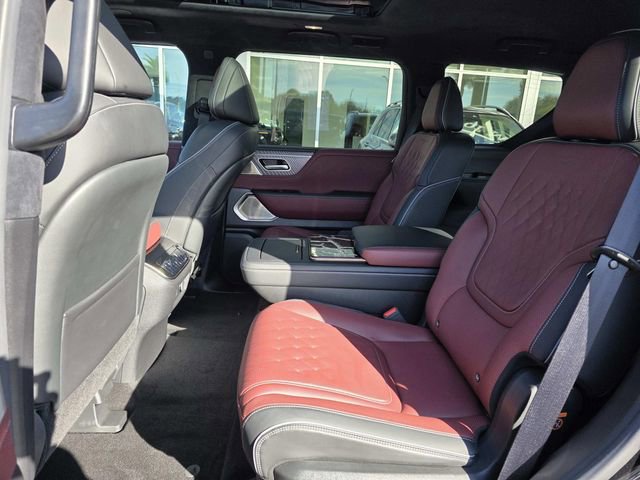 Used 2025 INFINITI QX80 Autograph image 11