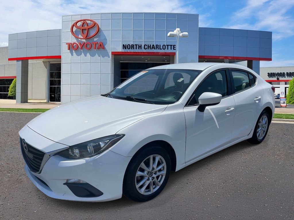 Used 2016 MAZDA MAZDA3 i Sport w/ Preferred Equipment Package FWD image 4
