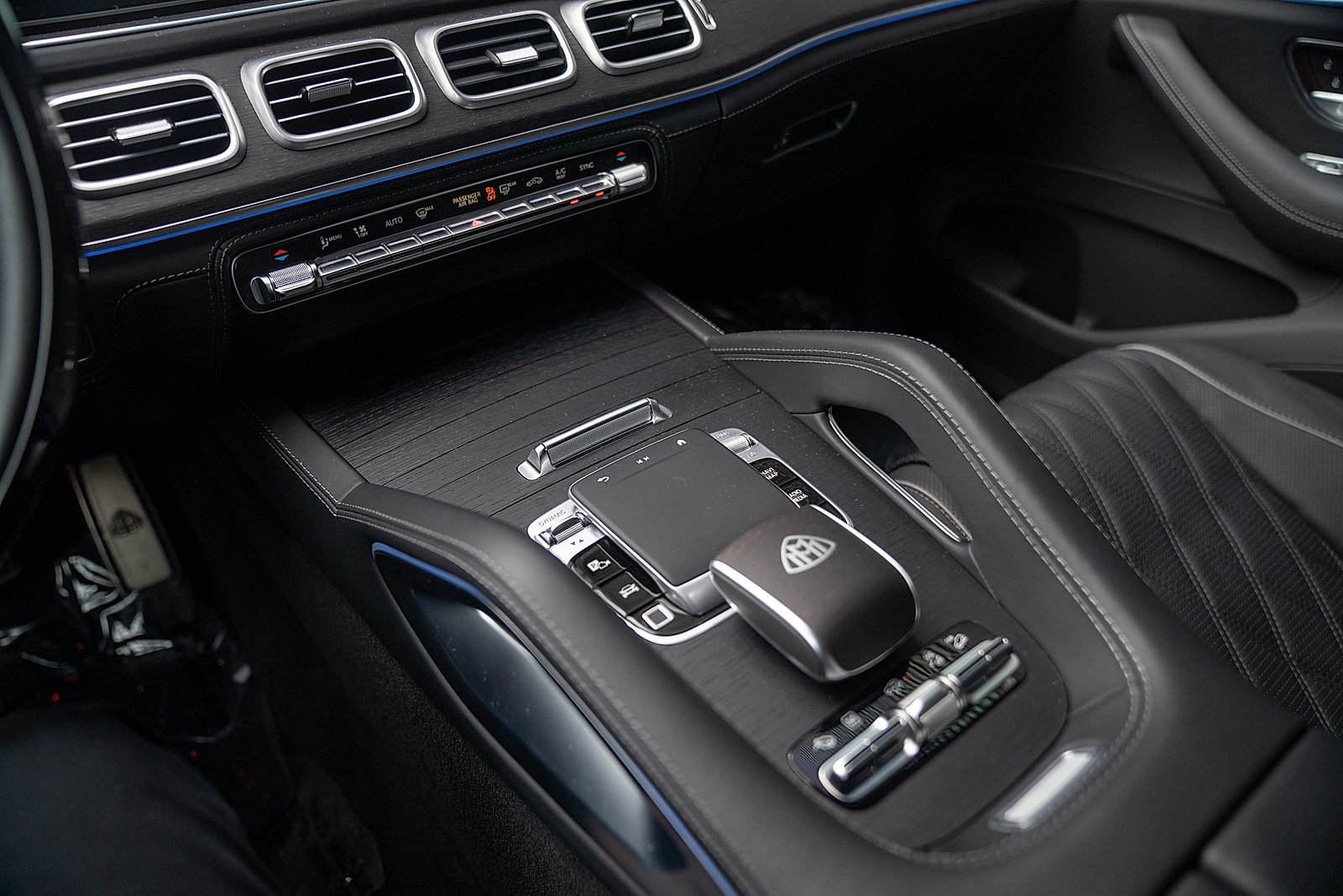Used 2025 Mercedes-Benz Maybach GLS 600 4MATIC image 12