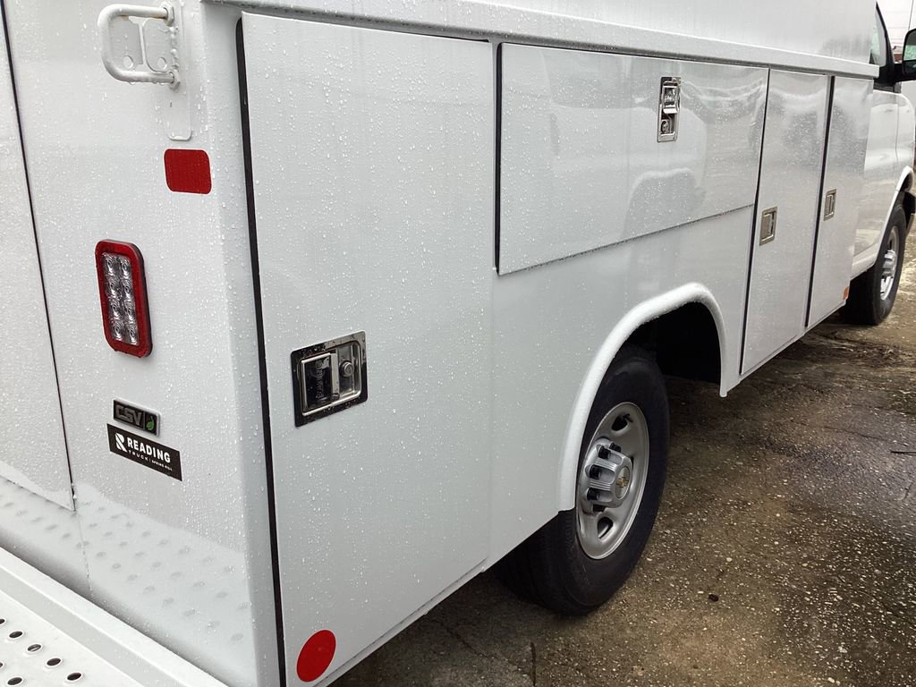 New 2025 Chevrolet Express 3500 w/ Power Convenience Package RWD image 8