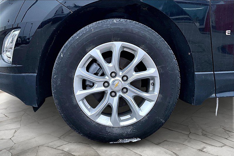 Used 2021 Chevrolet Equinox LS AWD/4WD image 30