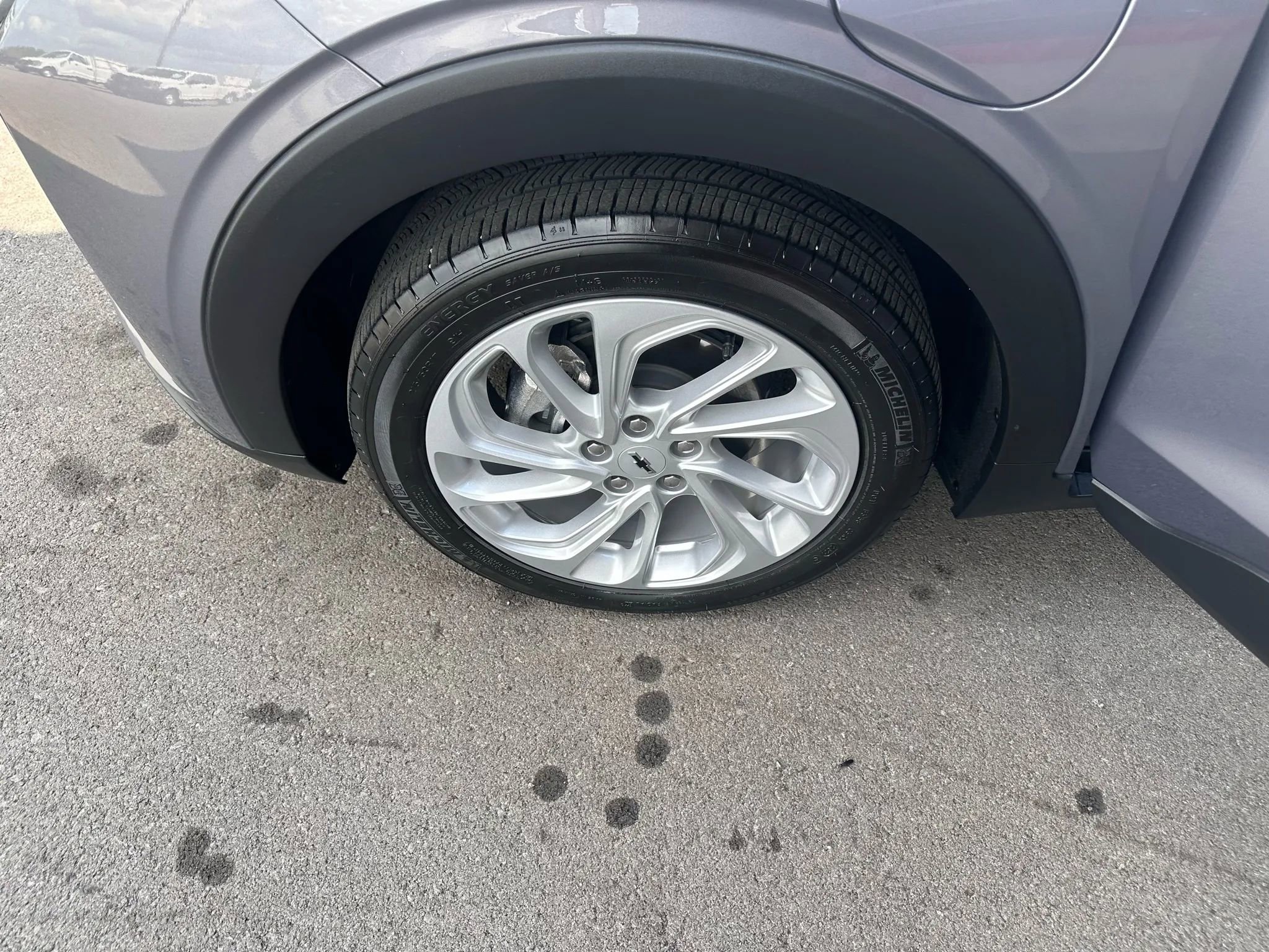 Used 2022 Chevrolet Bolt EUV LT w/ Driver Confidence Package image 15