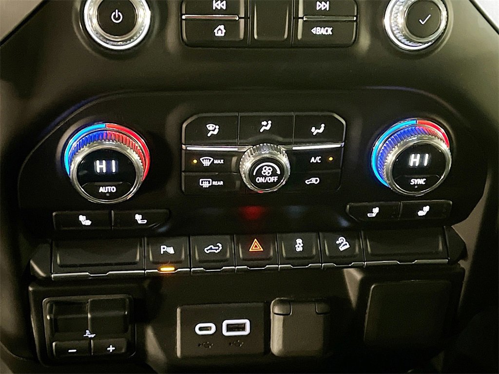 Used 2023 GMC Sierra 3500 SLE w/ SLE Convenience Package image 16