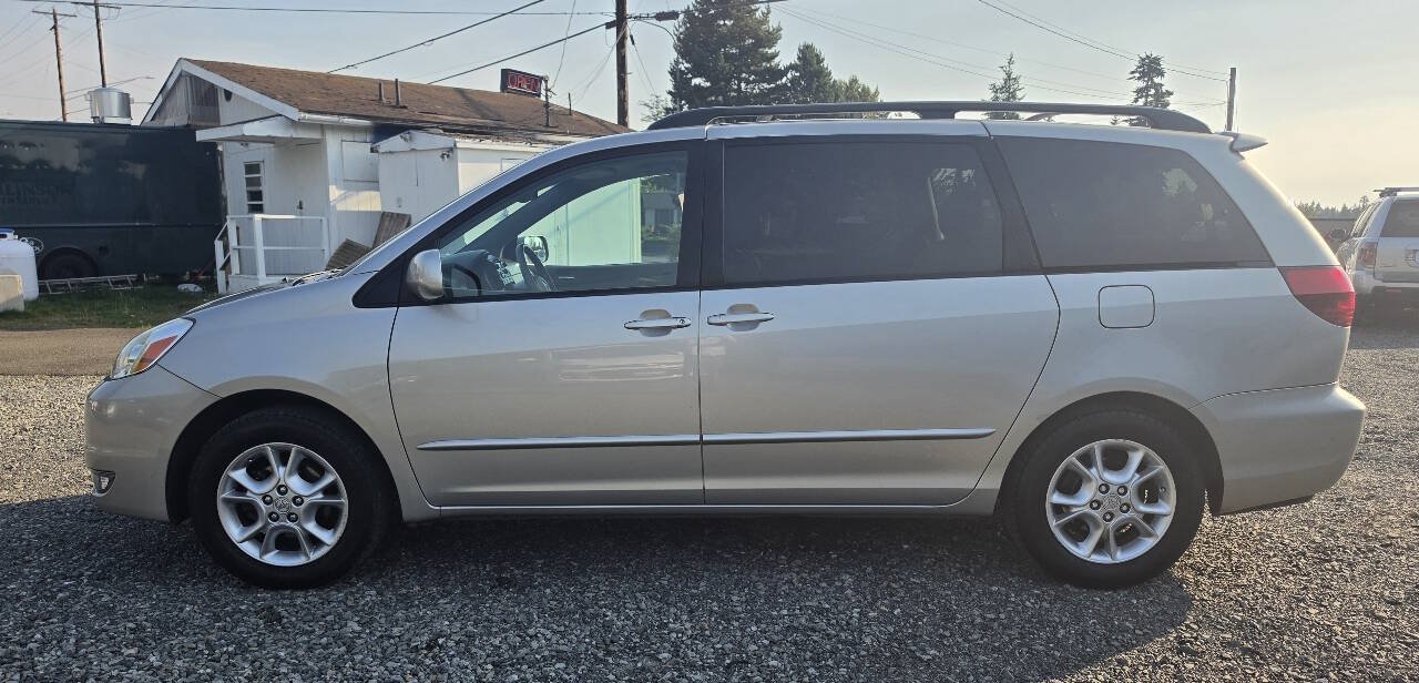 Used 2004 Toyota Sienna XLE w/ XLE Pkg 12 FWD image 4