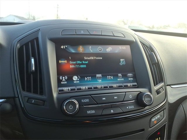 Used 2017 Buick Regal Sport Touring image 16