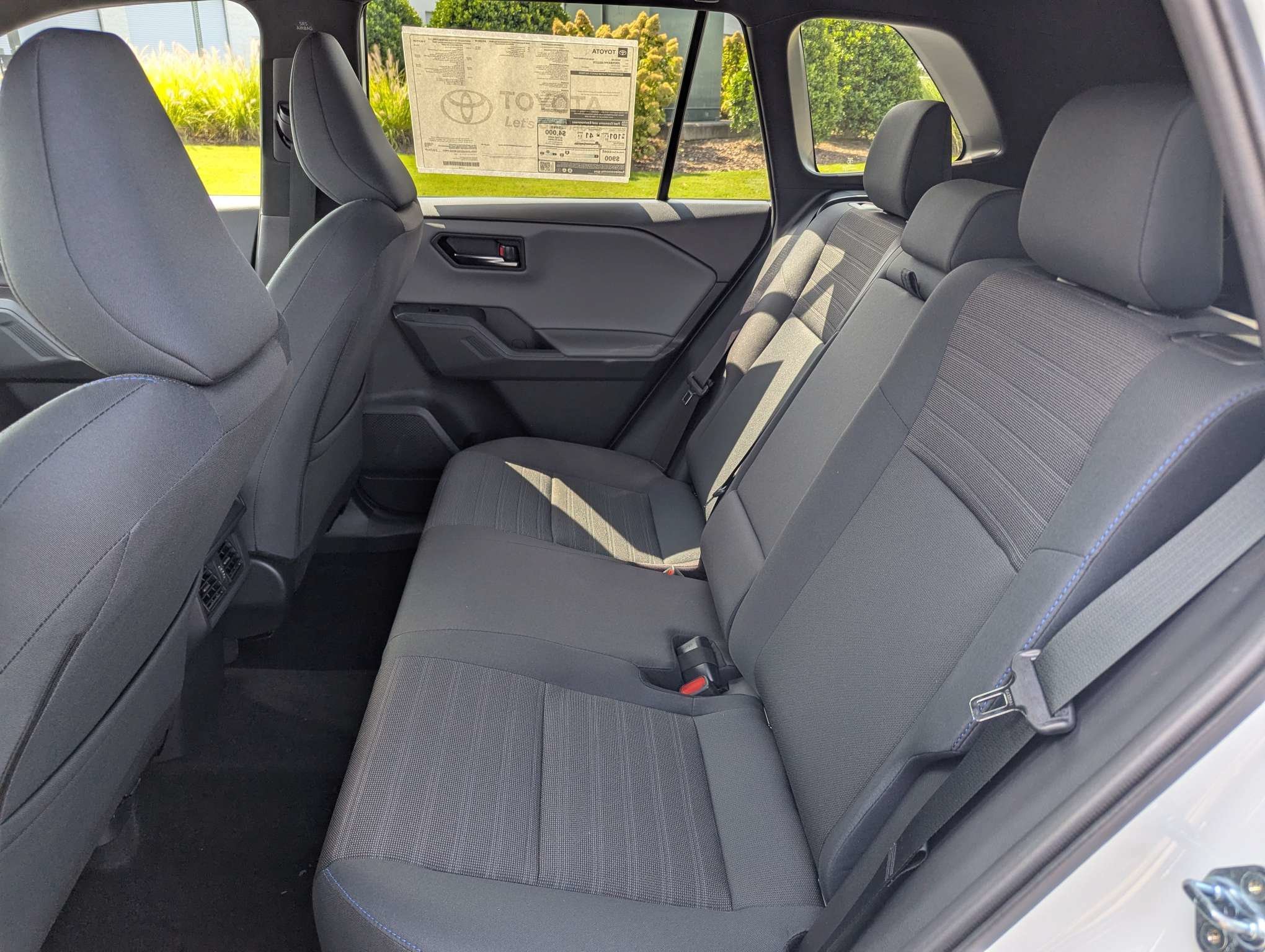 New 2026 Toyota RAV4 SE w/ Convenience Package AWD/4WD image 9
