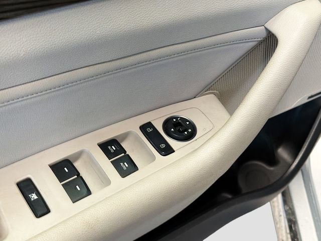 Used 2015 Hyundai Sonata Limited image 17