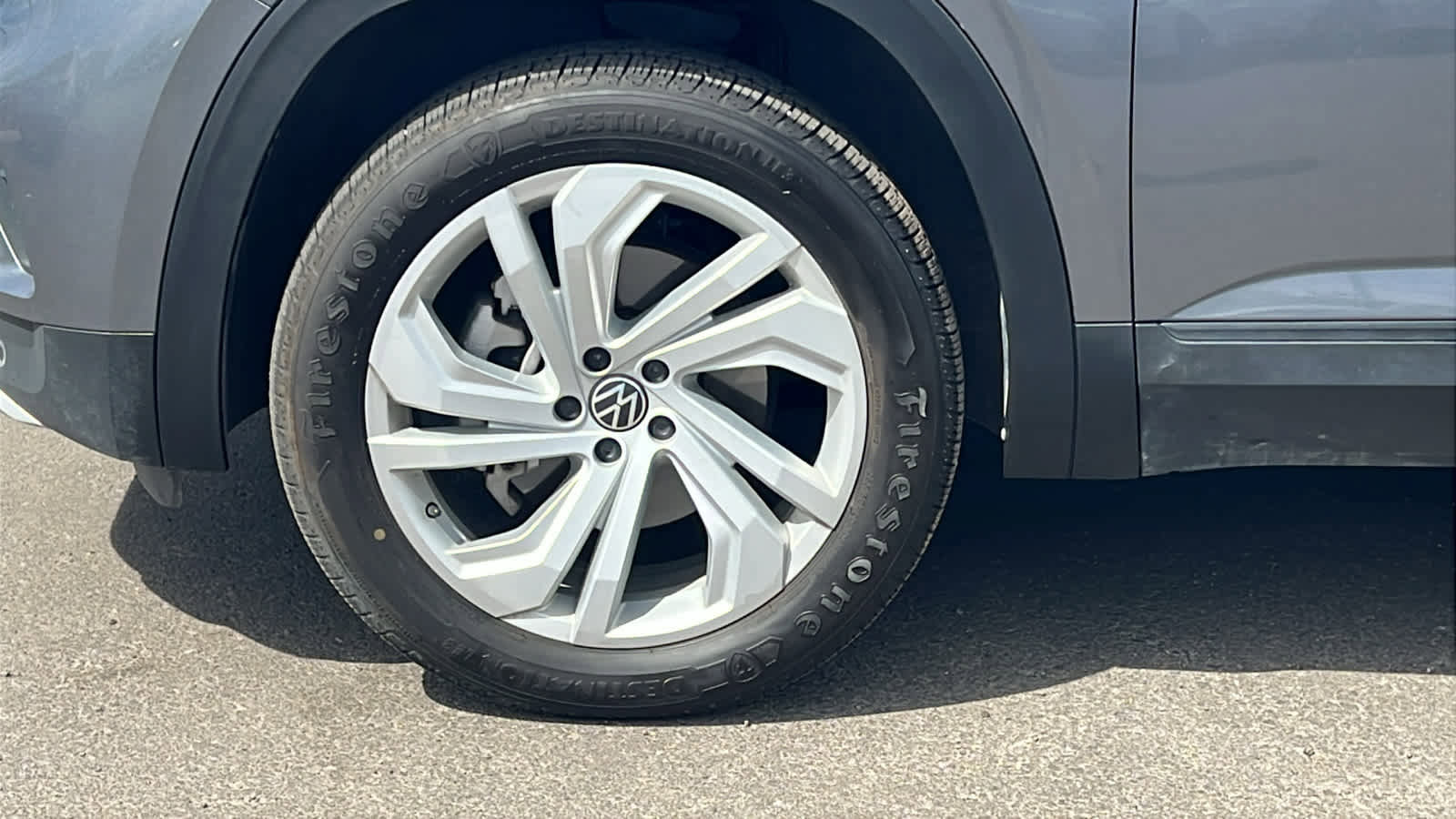 Certified 2021 Volkswagen Atlas SE image 9