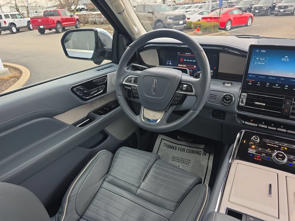 Used 2022 Lincoln Navigator Black Label AWD/4WD image 21
