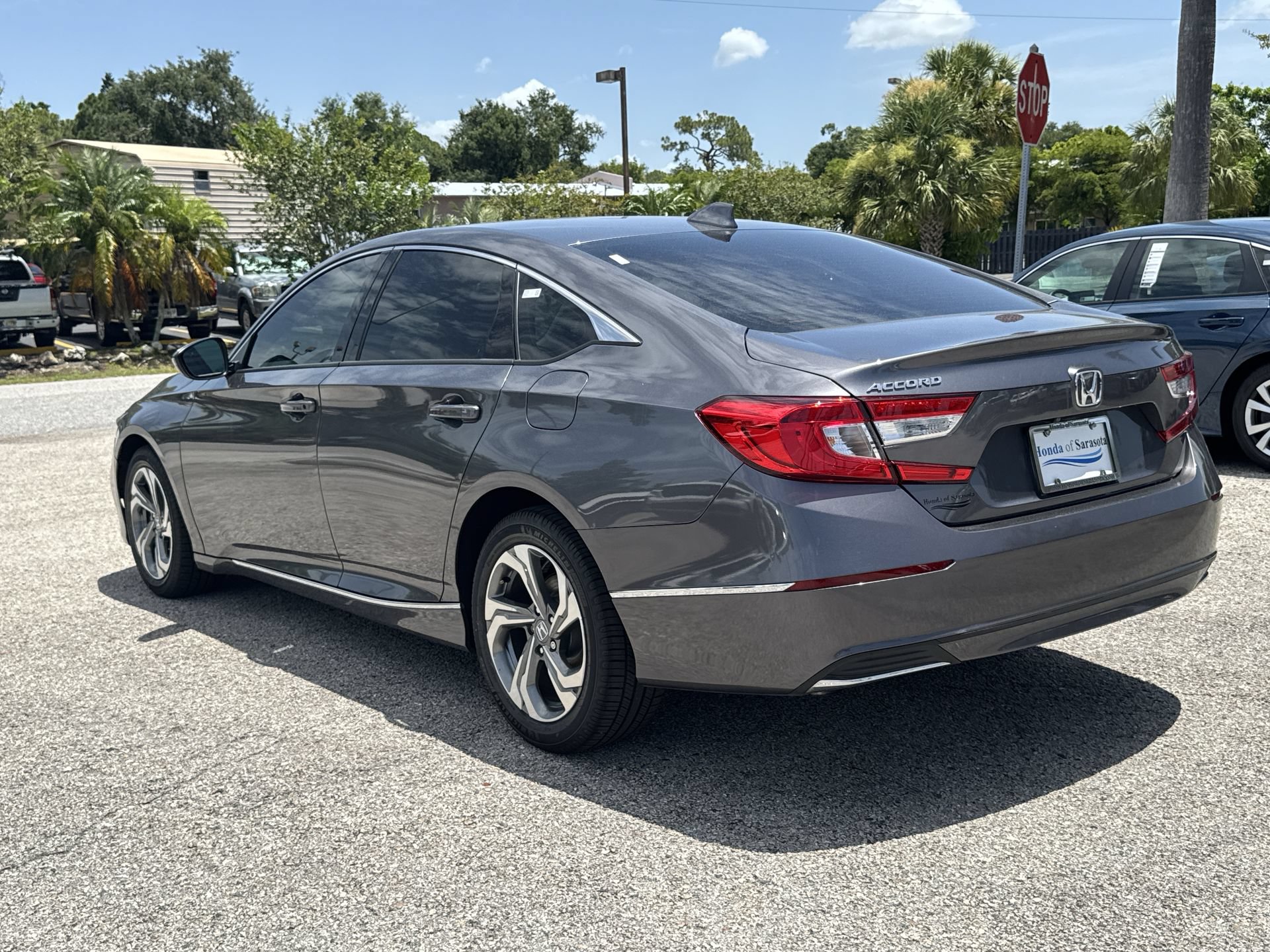 Used 2018 Honda Accord EX image 8