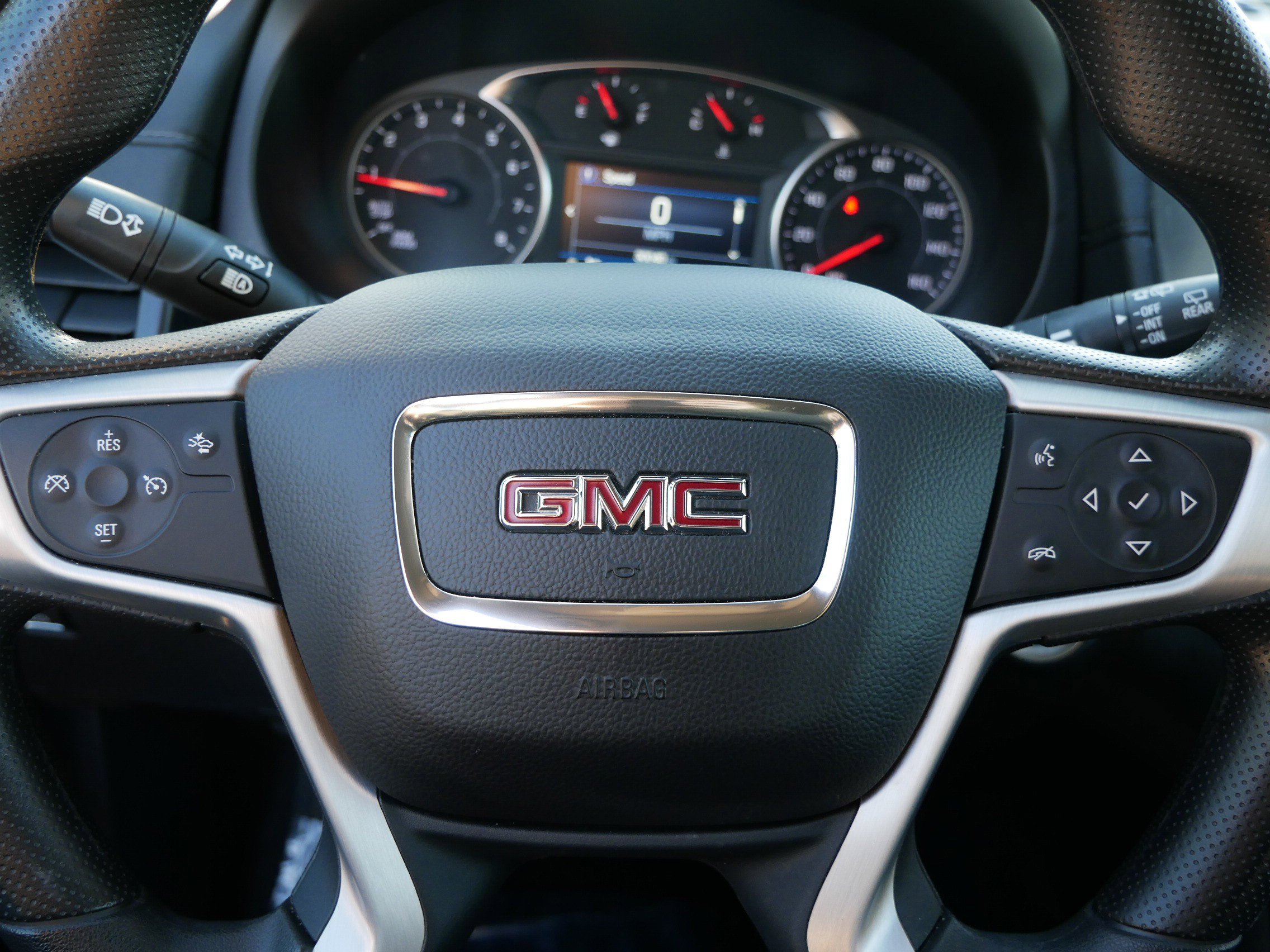 Used 2024 GMC Terrain SLE image 17