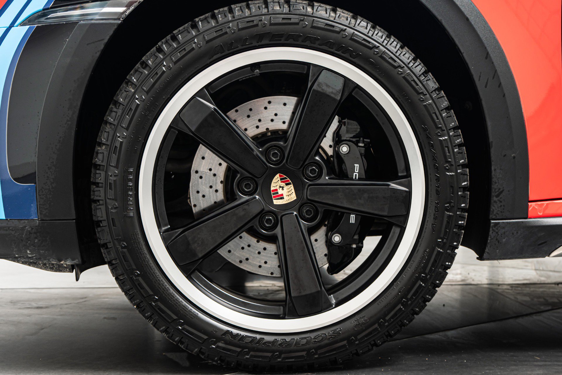 Used 2024 Porsche 911 Dakar AWD/4WD image 10