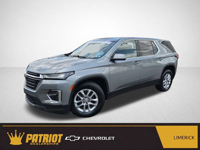 Used 2023 Chevrolet Traverse LS w/ Safety Package AWD/4WD image 1