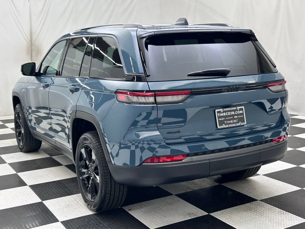 New 2026 Jeep Grand Cherokee Limited w/ Limited Altitude Package AWD/4WD image 5
