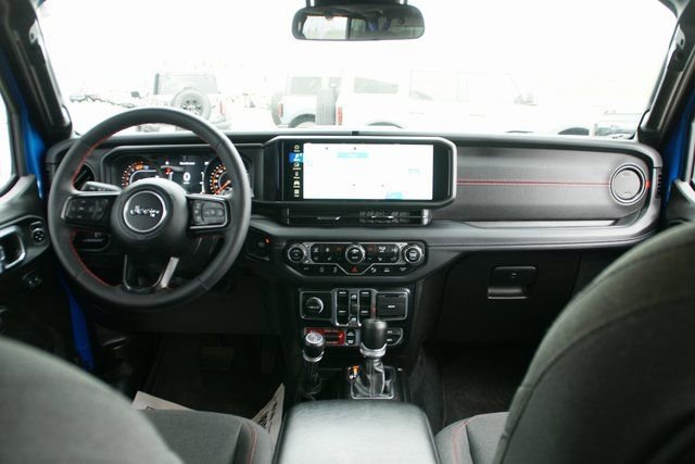 Used 2024 Jeep Wrangler Unlimited Rubicon w/ Safety Group image 34