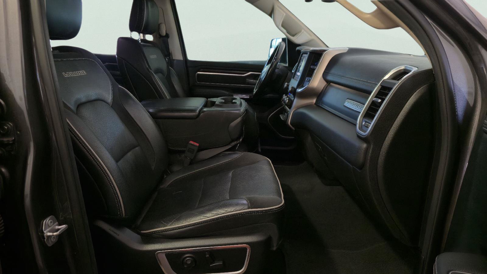 Used 2019 RAM 1500 Laramie w/ Off Road Group AWD/4WD image 22