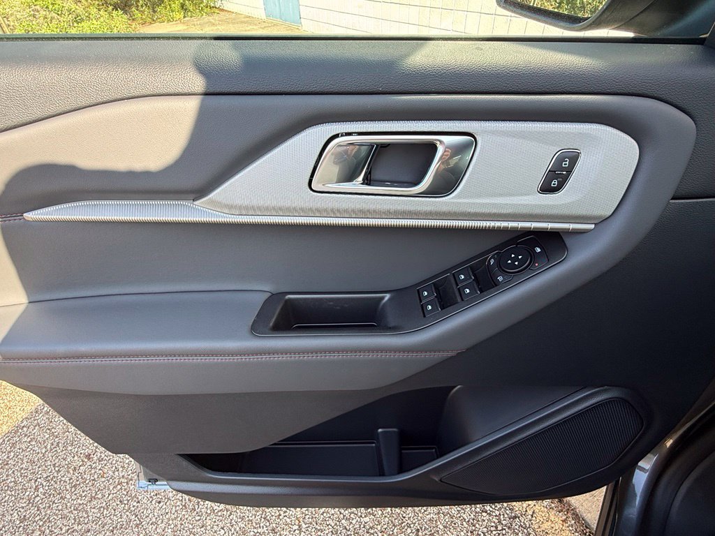 New 2027 Ford Explorer Active AWD/4WD image 16