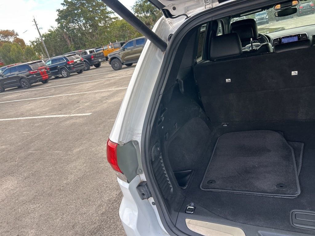 Used 2019 Jeep Grand Cherokee Limited image 29