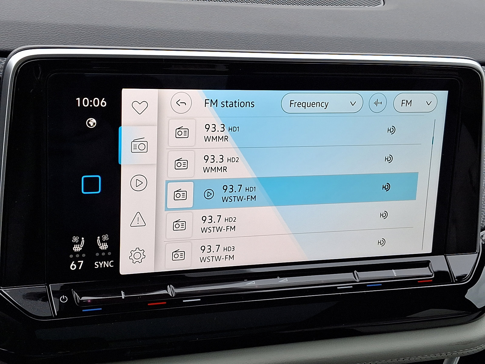 New 2025 Volkswagen Atlas Cross Sport SEL Premium R-Line image 12