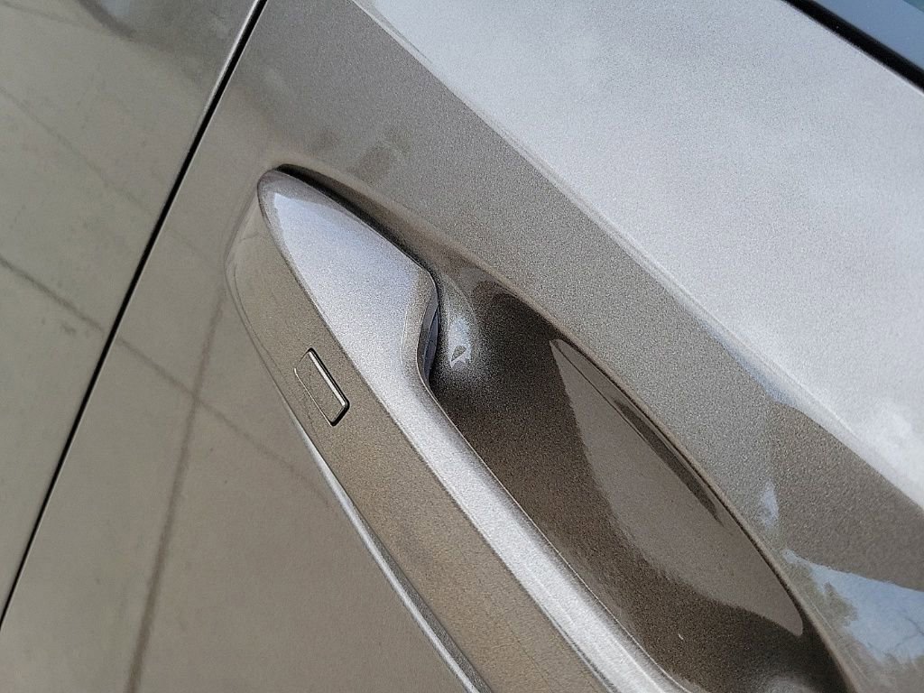 New 2025 Nissan Kicks SR w/ SR Premium Package image 10