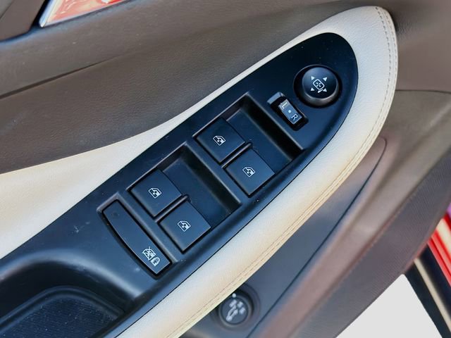 Used 2019 Buick Envision Essence image 23