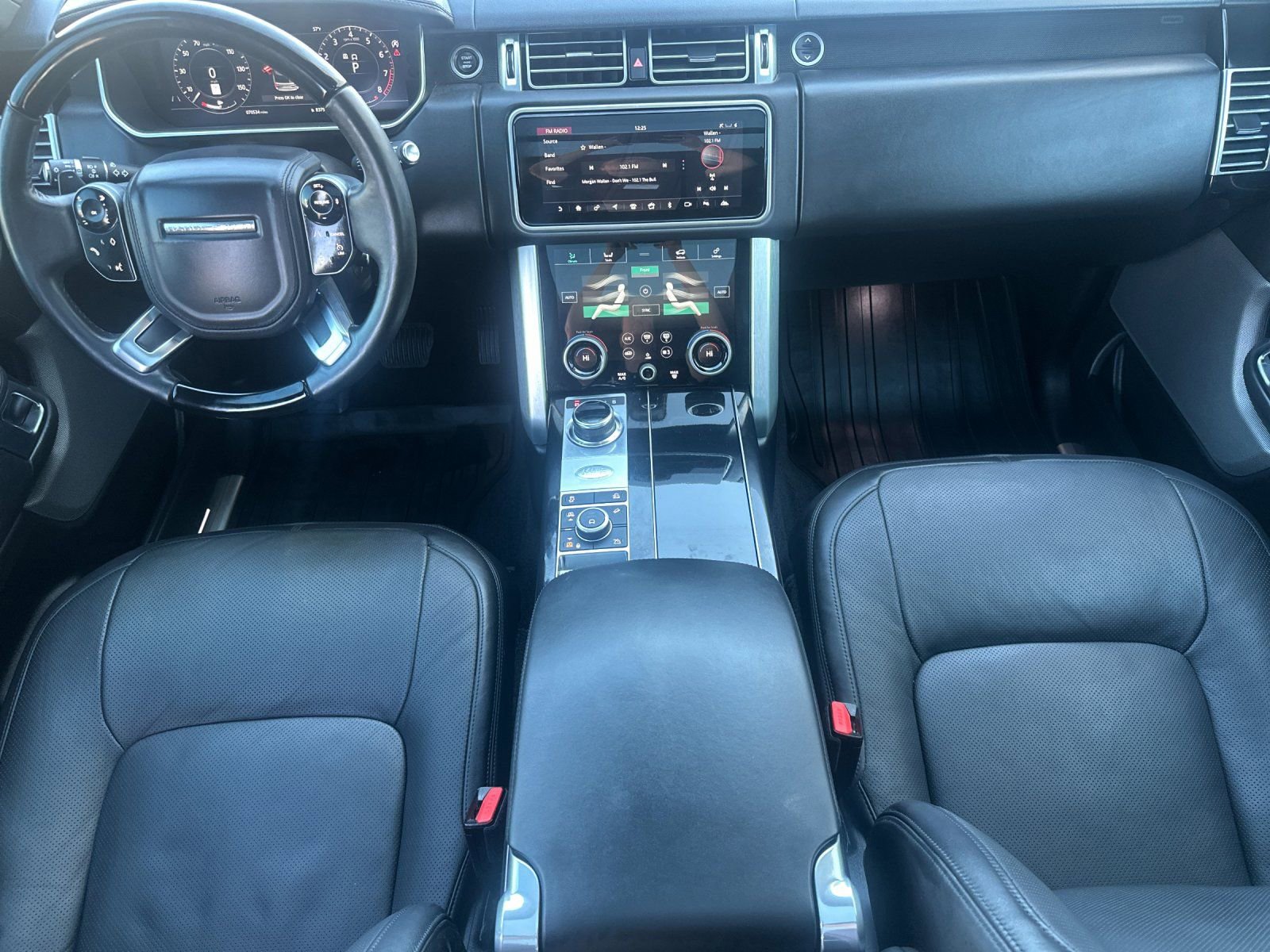 Used 2020 Land Rover Range Rover HSE image 14