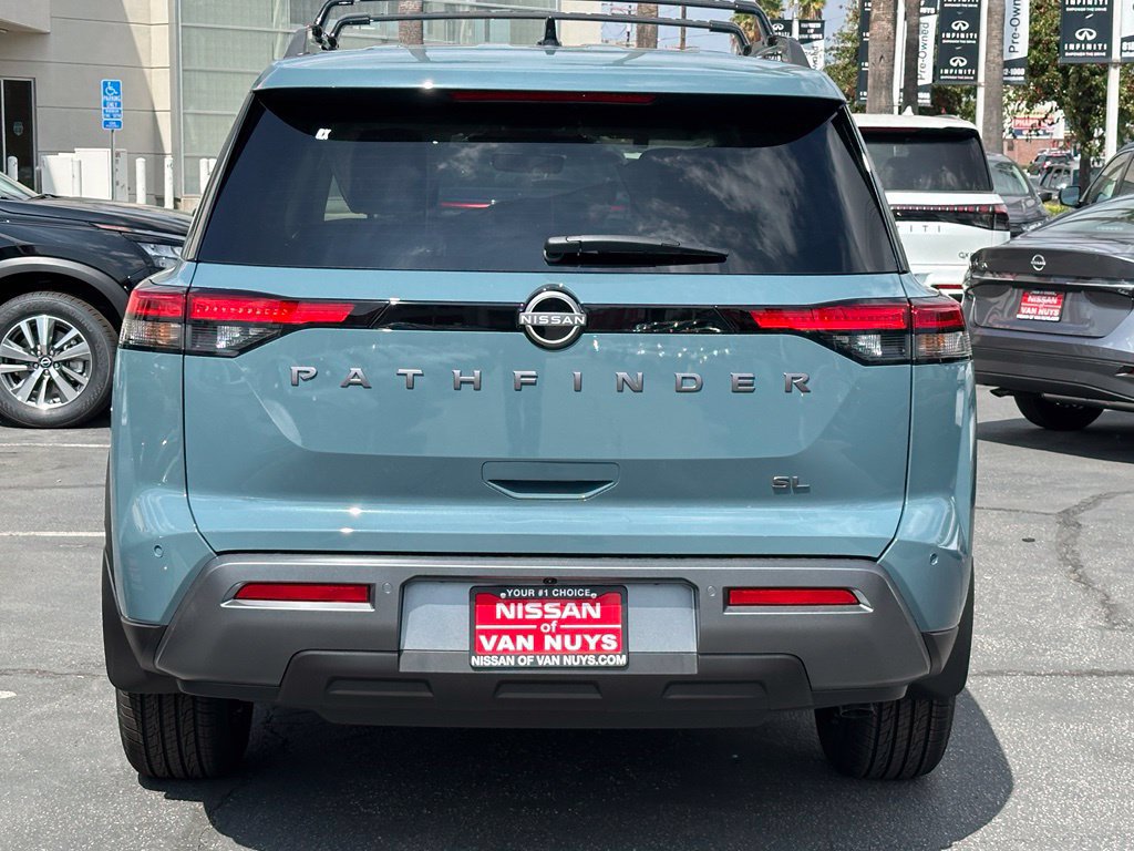 New 2026 Nissan Pathfinder SL FWD image 5