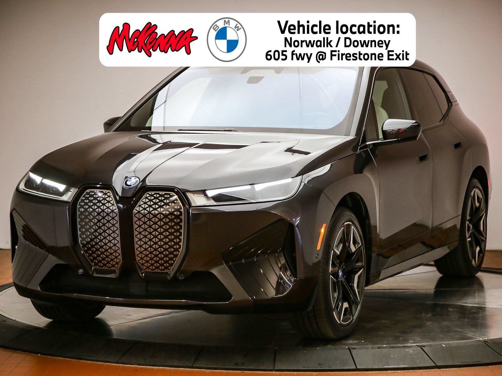 Certified 2024 BMW iX xDrive50 w/ Premium Package AWD/4WD image 1