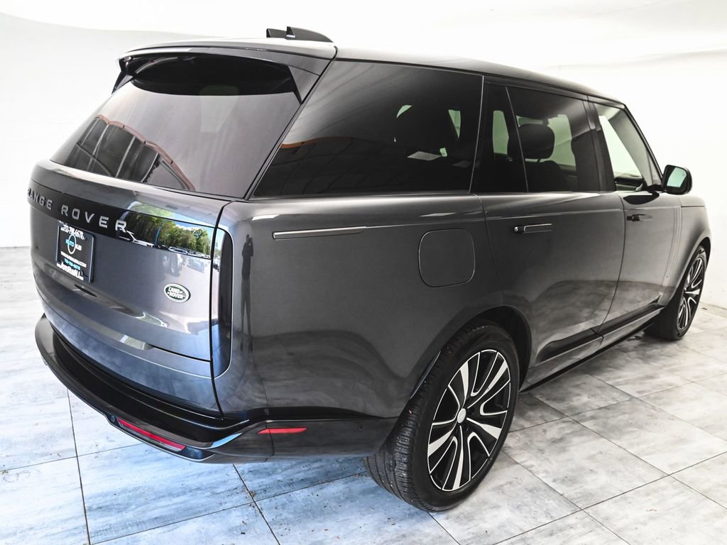 Used 2023 Land Rover Range Rover Long Wheelbase SE AWD/4WD image 6