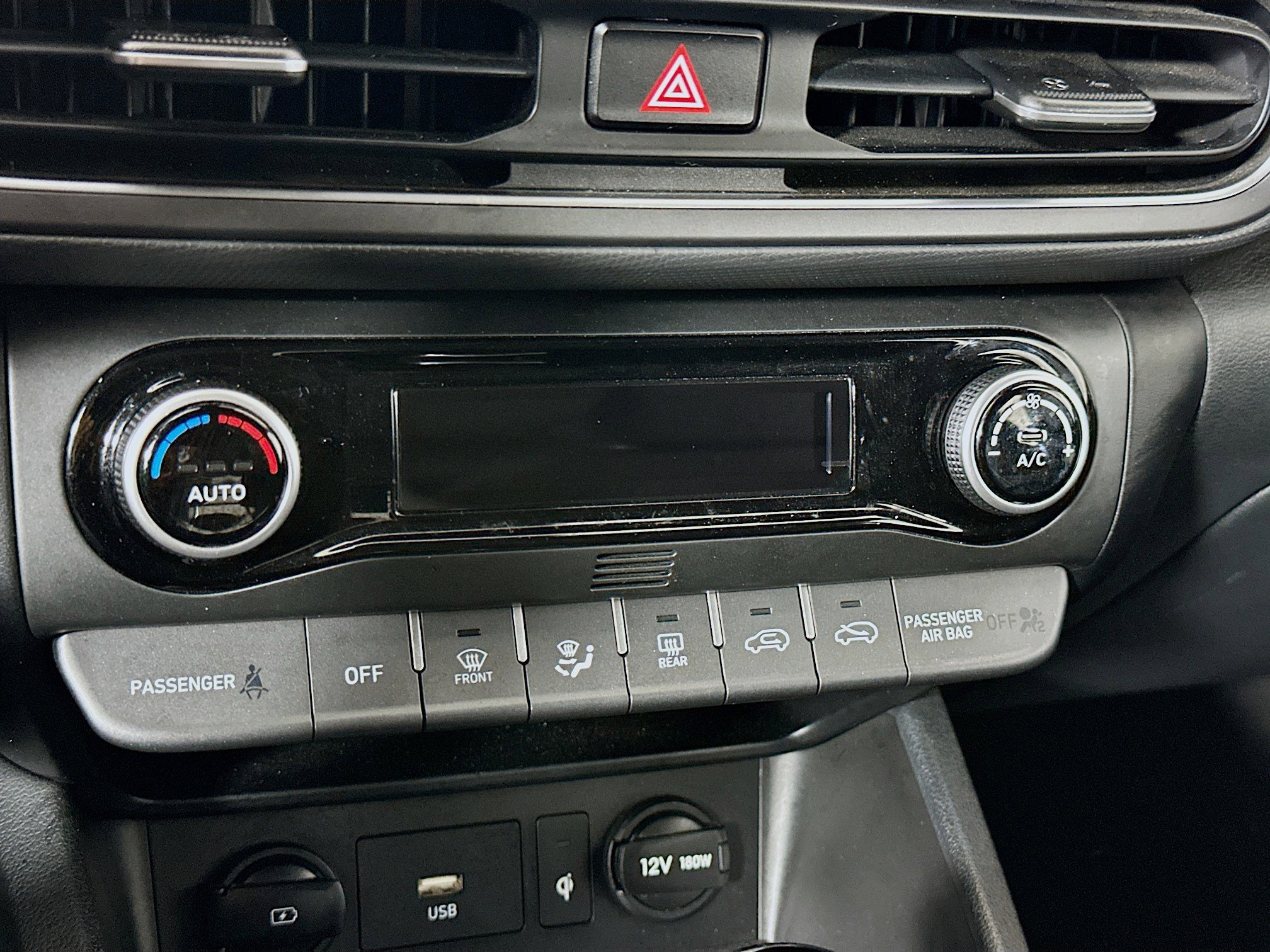 Used 2023 Hyundai Kona SEL w/ Convenience Package image 23