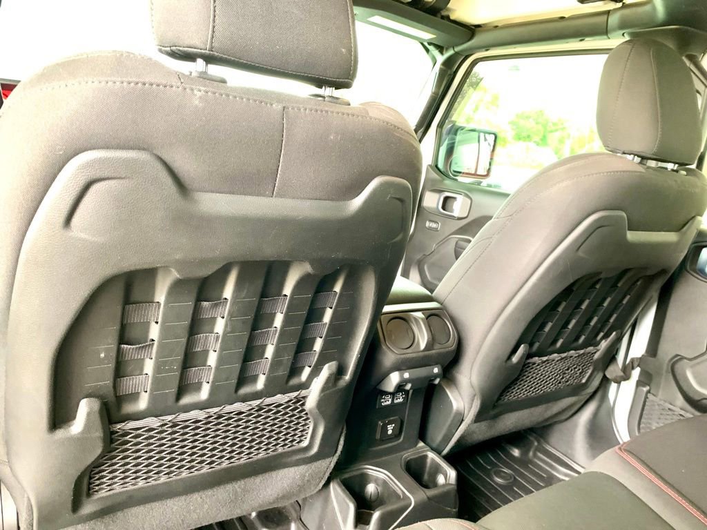 Used 2021 Jeep Gladiator Rubicon AWD/4WD image 16