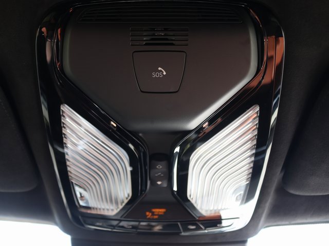 New 2026 BMW X7 M60i image 25