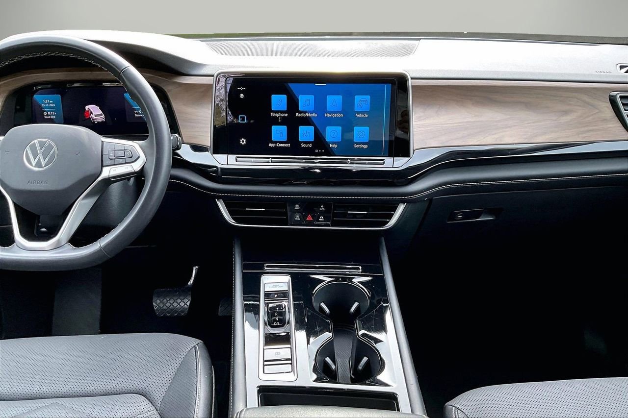 Used 2024 Volkswagen Atlas SE image 12