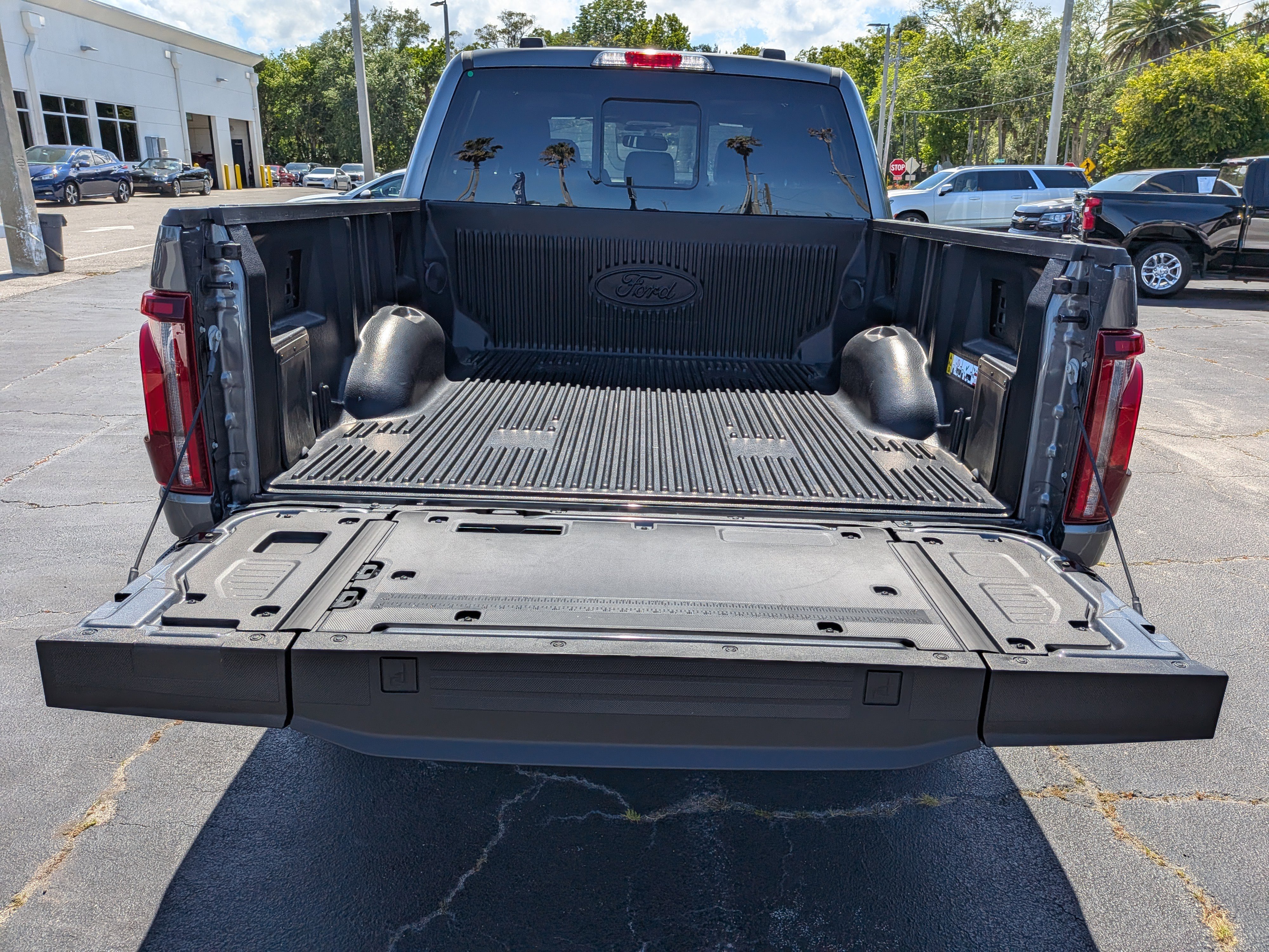 Used 2026 Ford F150 Lariat AWD/4WD image 18