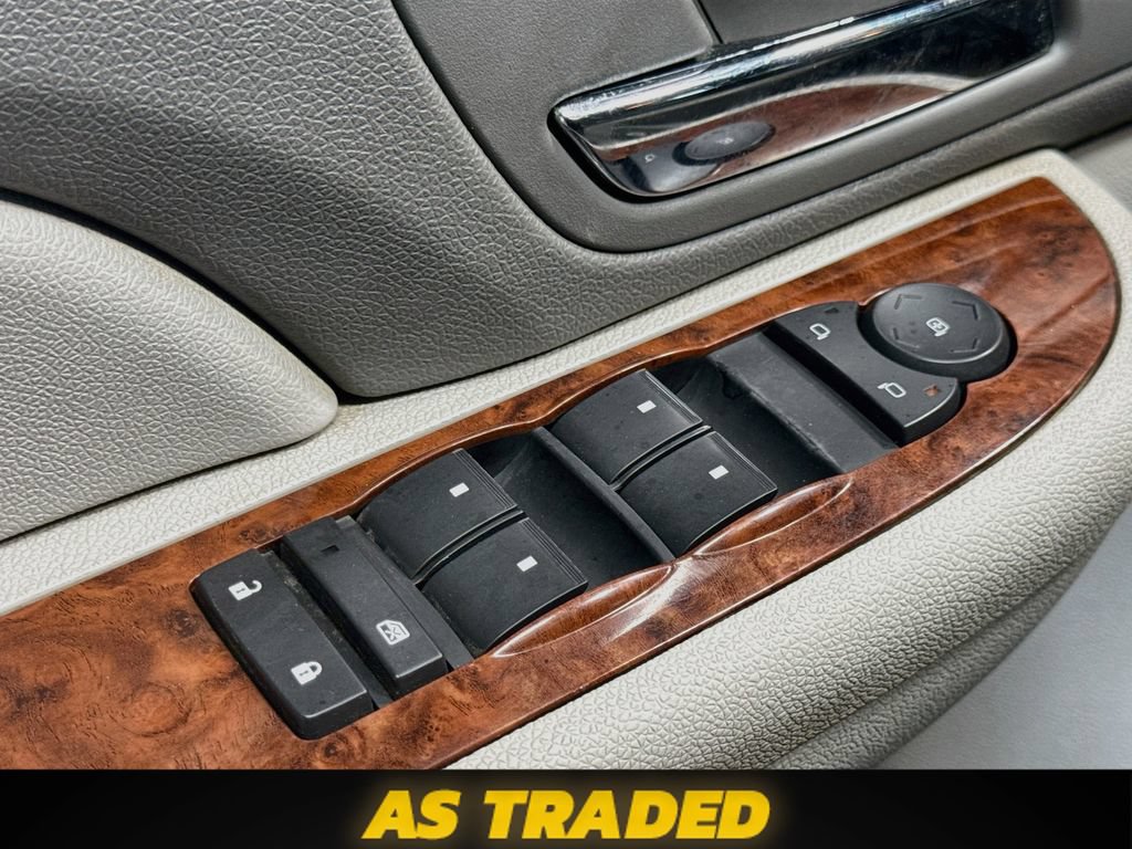 Used 2007 Chevrolet Suburban LT w/ LT Preferred Equipment Group AWD/4WD image 16
