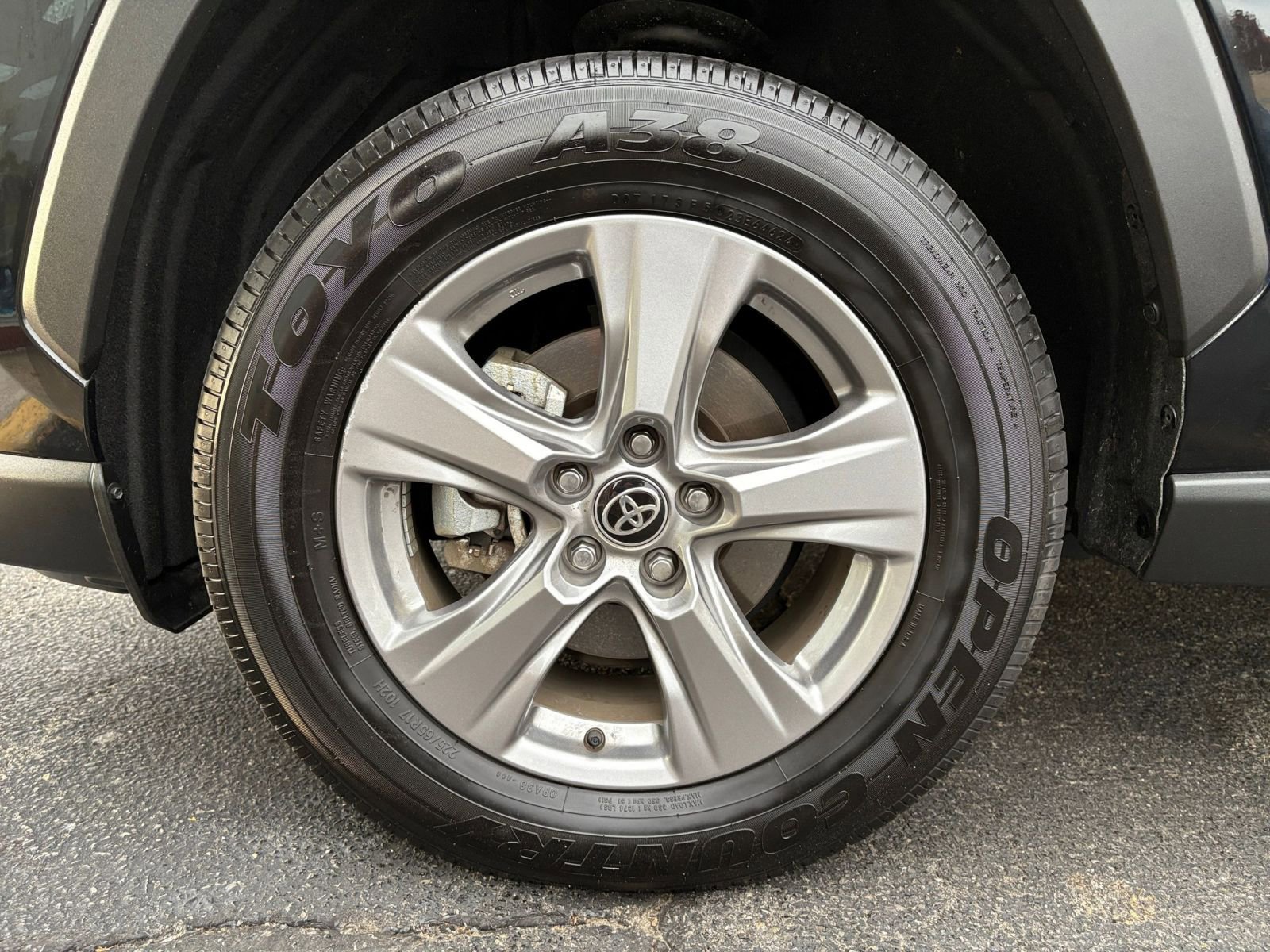 Used 2025 Toyota RAV4 LE image 29