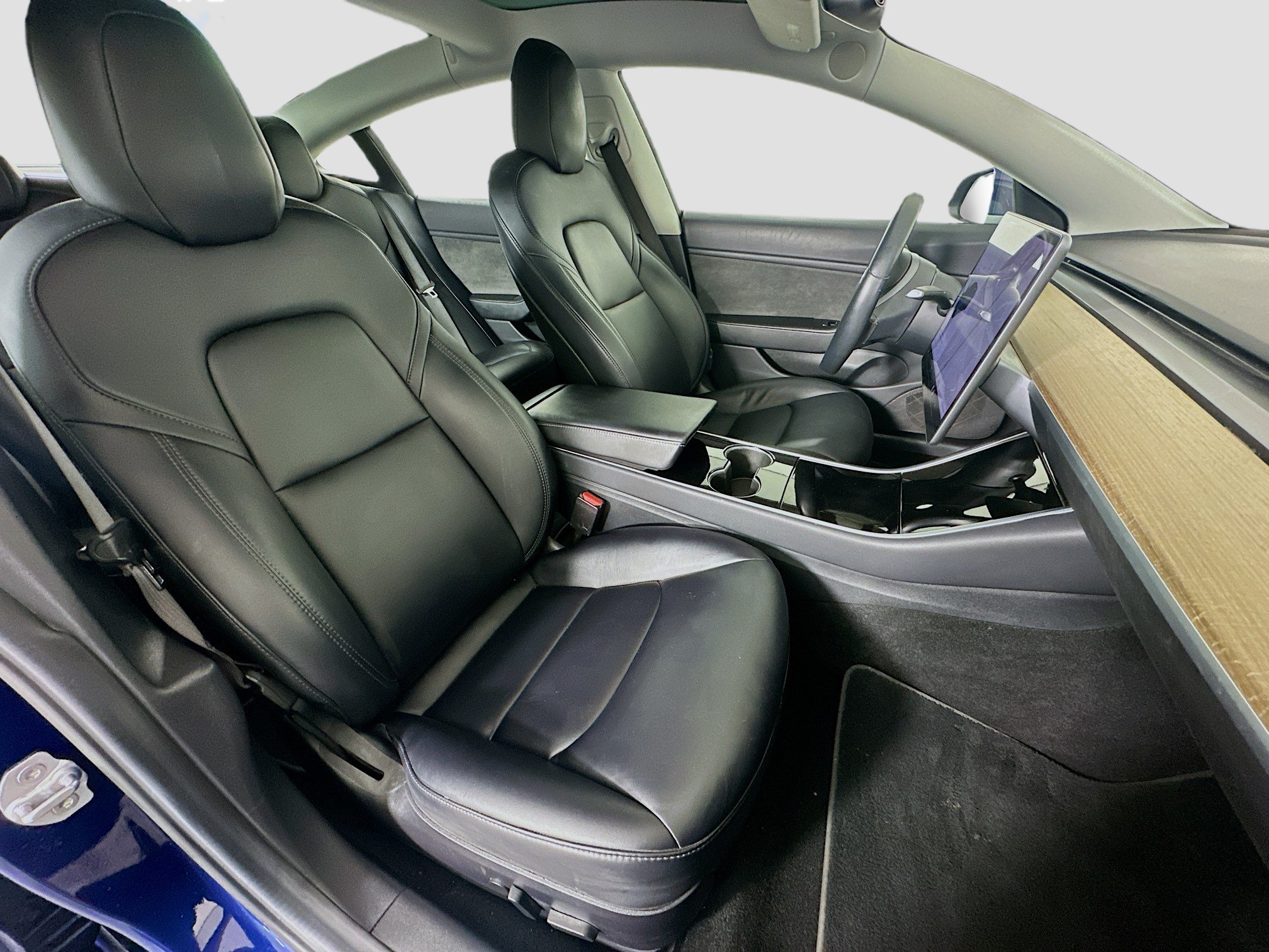Used 2018 Tesla Model 3 Long Range RWD image 31