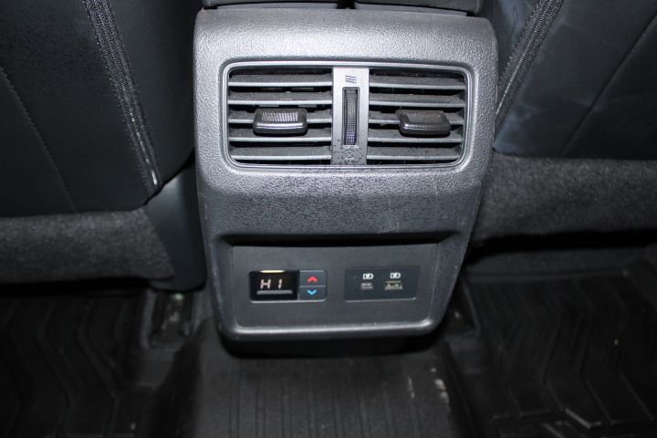 Used 2023 Nissan Rogue SL w/ SL Premium Package image 20