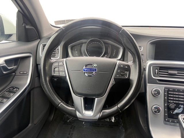 Used 2018 Volvo V60 T5 Dynamic w/ Vision Package image 13