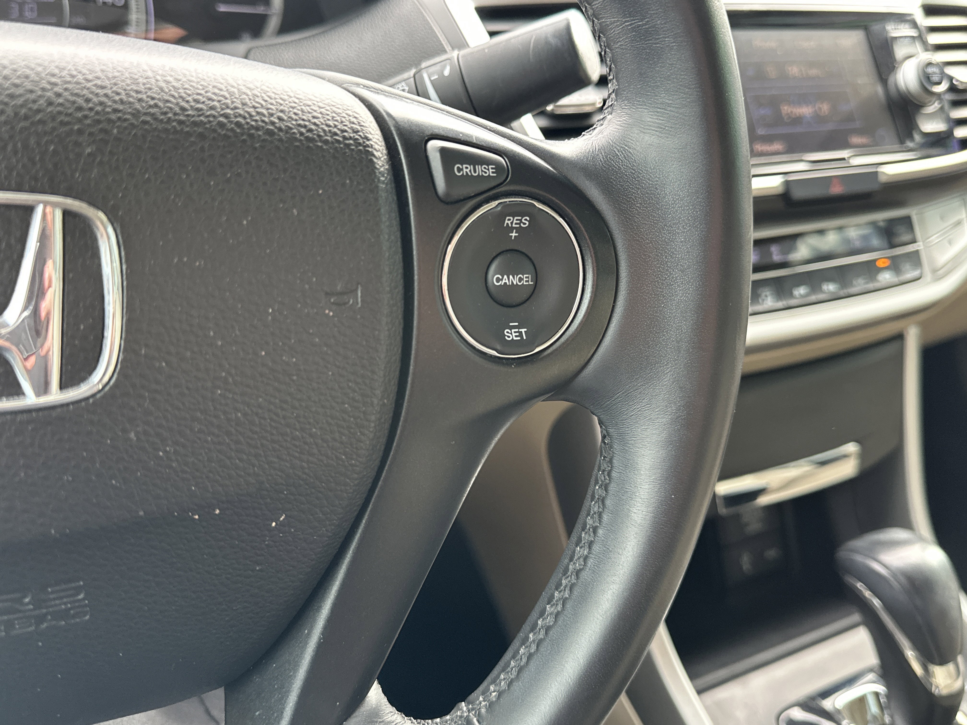 Used 2015 Honda Accord EX-L image 19