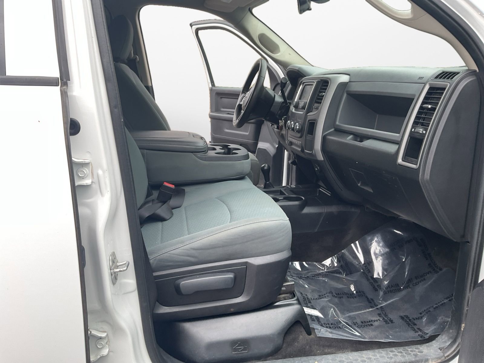 Used 2016 RAM 2500 Tradesman w/ Chrome Appearance Group image 15