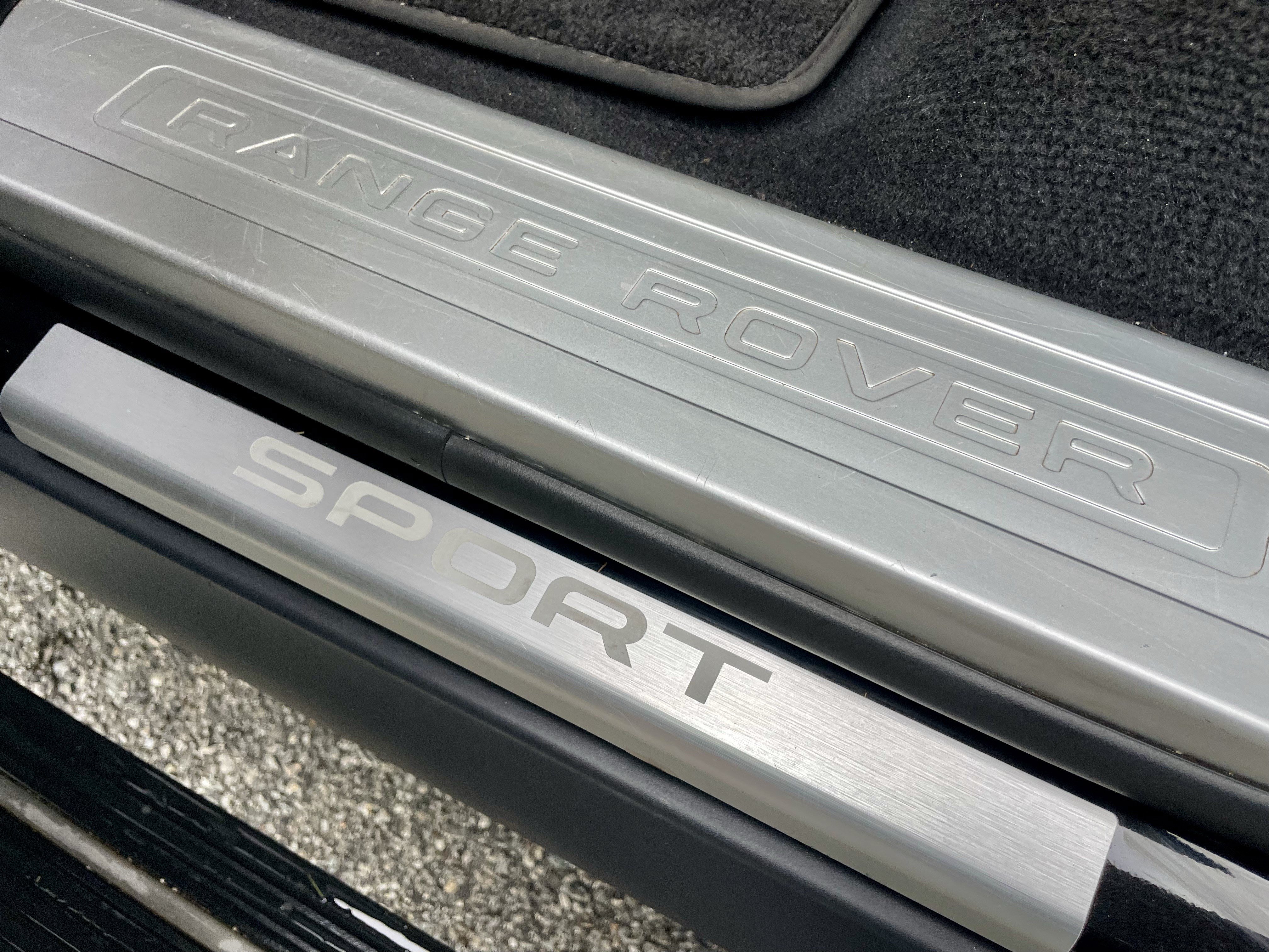 Used 2015 Land Rover Range Rover Sport Supercharged AWD/4WD image 40