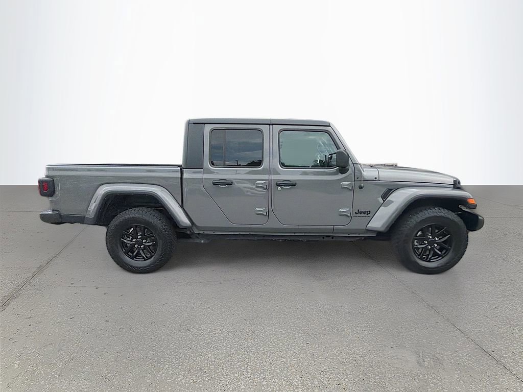 Used 2022 Jeep Gladiator Sport AWD/4WD image 3