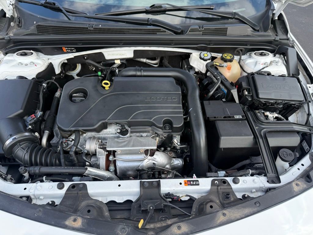 Used 2023 Chevrolet Malibu LT image 54