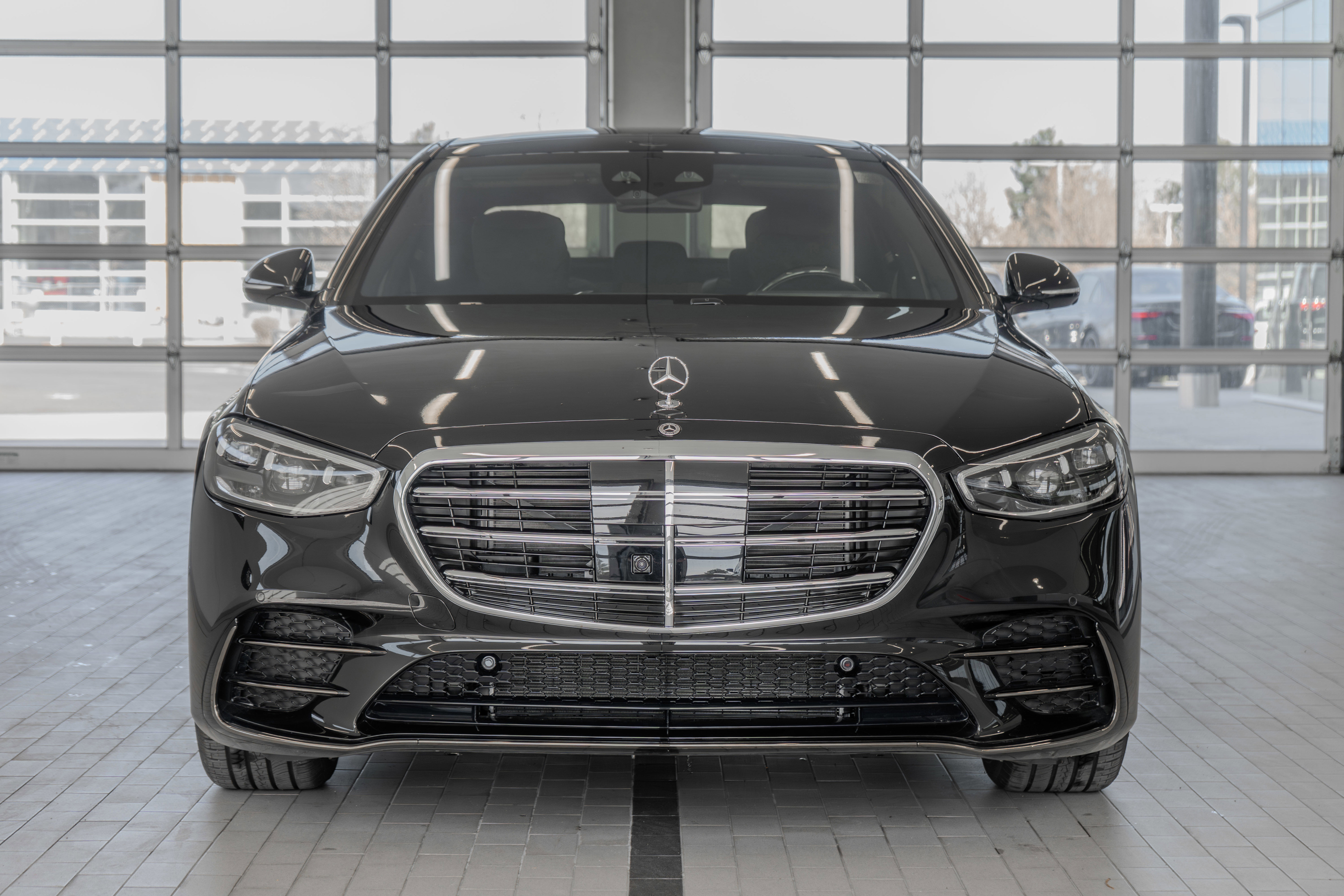 New 2025 Mercedes-Benz S 500 4MATIC image 11