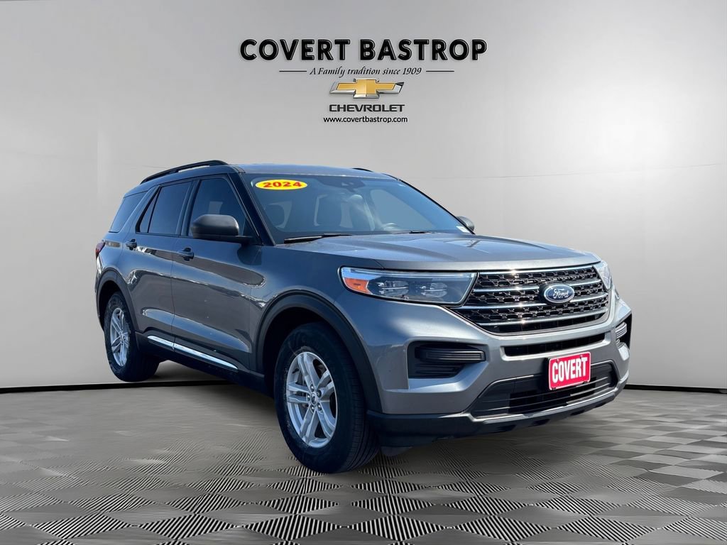 Used 2024 Ford Explorer XLT image 6